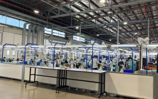Với số lượng lớn thiết bị và máy móc vận hành, mức tiêu thụ điện của một nhà xưởng thường rất đáng kể